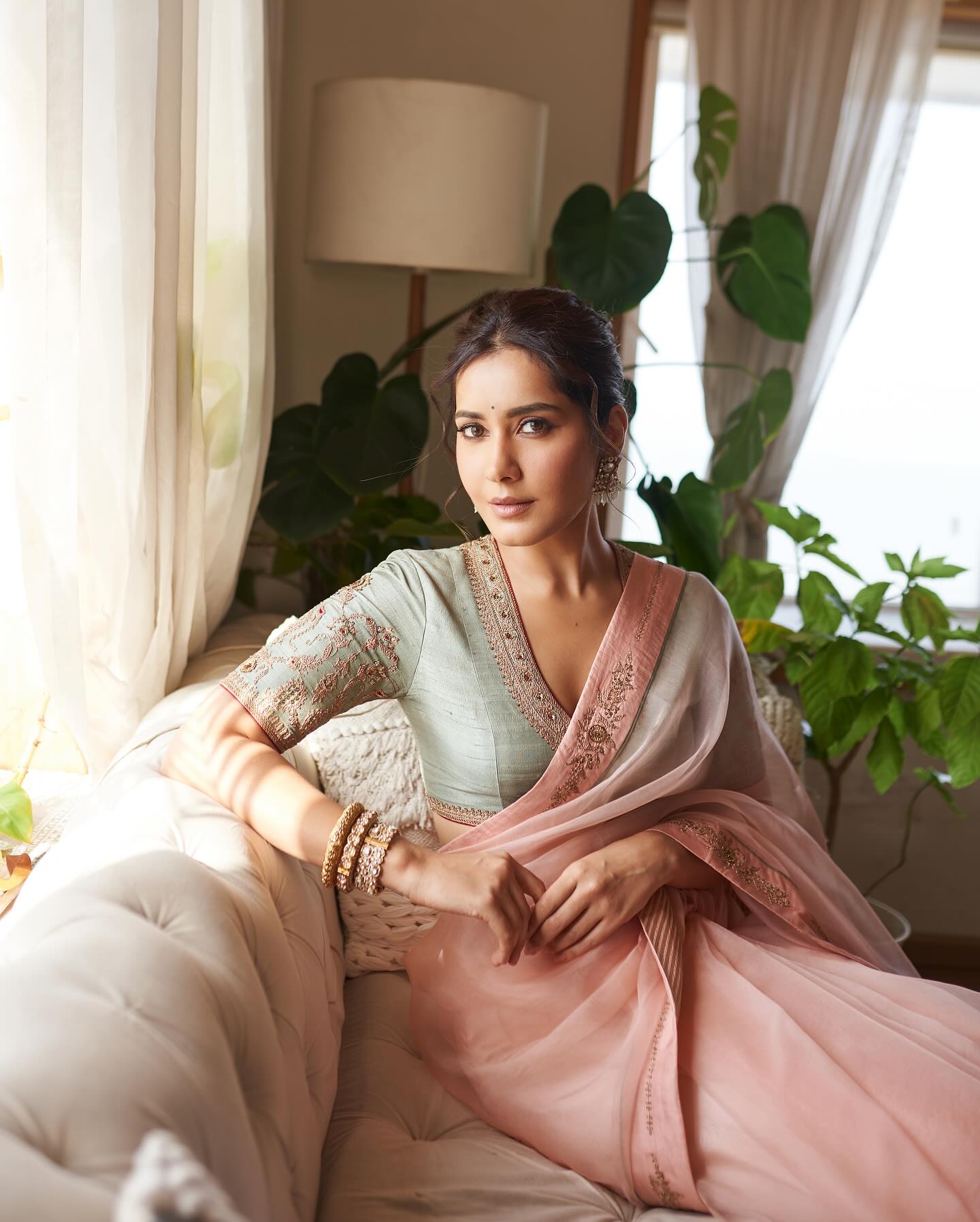 Raashi Khanna Waves in Style: Saree Glamour at WAVES 2025
