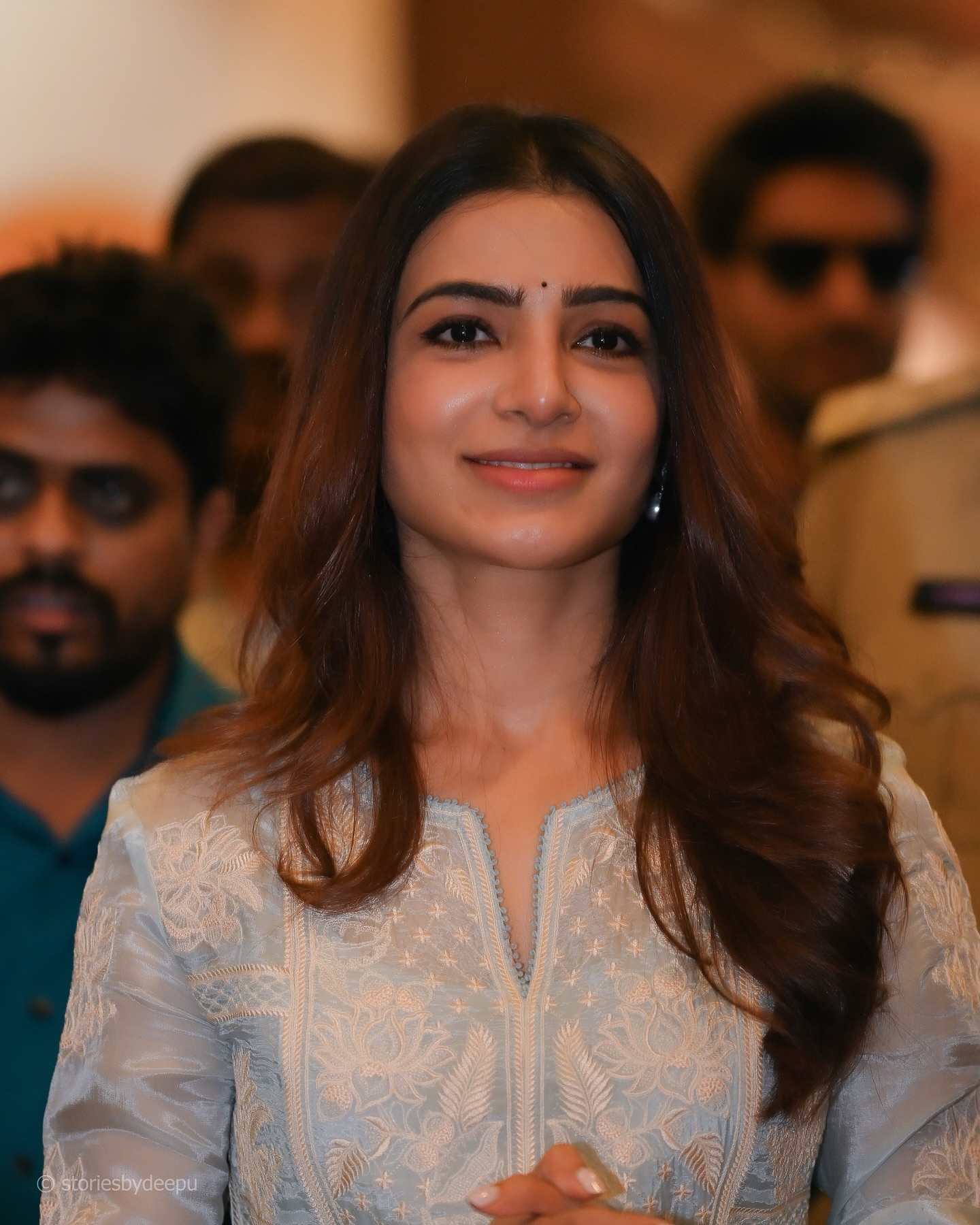 Steal Samantha’s Summer Fashion Looks: Must-Try Outfits