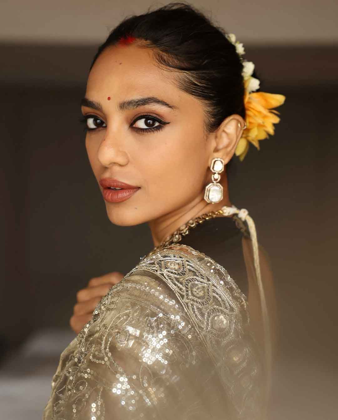 Sobhita Dhulipala Shines In Manish Malhotra Saree At WAVES 2025