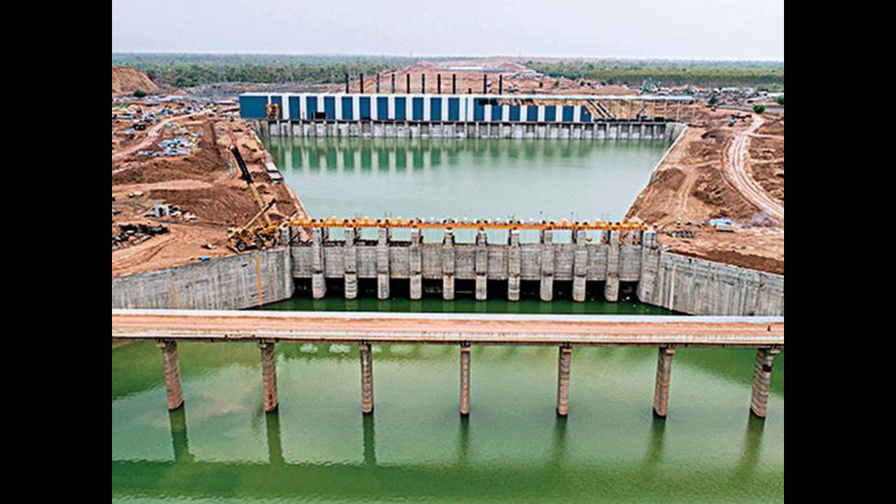 ACB Raids Kaleshwaram Project Officer House in Telangana