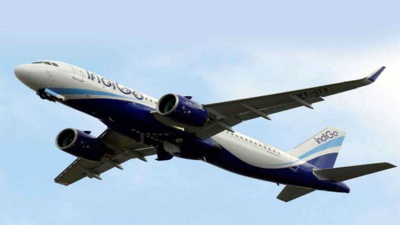 Indigo Flight Gate Malfunction Leaves Passengers Stranded for 40 Min