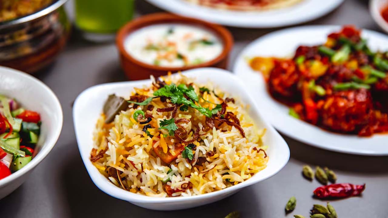 Pav Bhaji to Biryani: Top 10 Worldwide Famous Indian Dishes