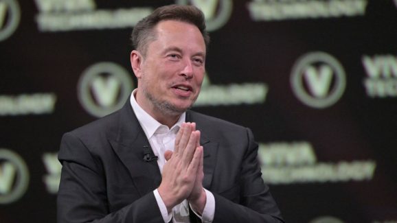 Elon Musk Starlink Gets Licence to Offer Satellite Internet in India
