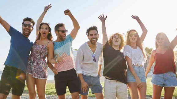 This App Lets You Rent Friends for Weekend: Why It’s Going Viral