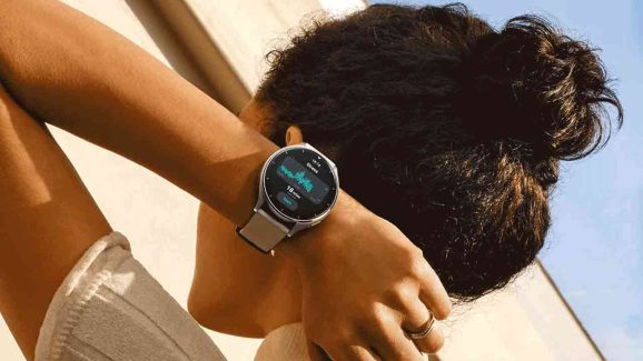 Your Smartwatch Knows You Are Sad Before You Do: Here’s How