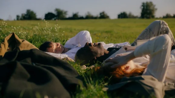 How a Simple Conversation Can Reduce Cortisol and Boost Longevity