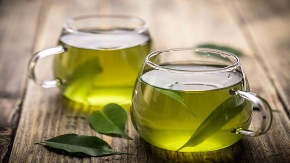 Green Tea for Weight Loss: Best Time to Drink It, According to Experts