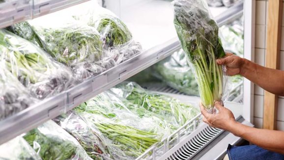 Tips To Store Greens in Refrigerator Fresh for Days