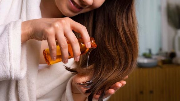 8 Best Hair Oils to Promote Hair Growth Naturally