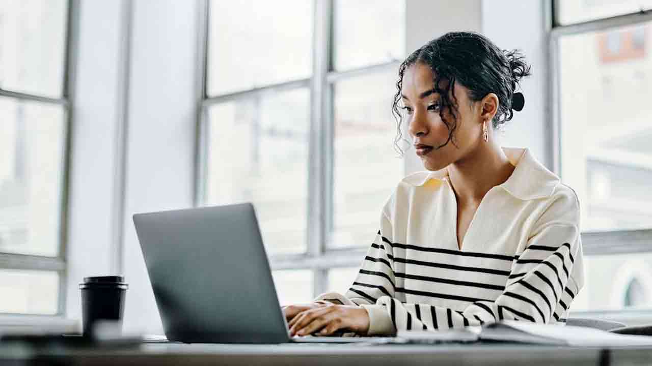 Top 10 Highest Paying Jobs in 2025: Careers Leading Pay Scale
