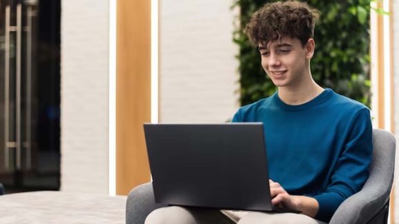 Top 5 Best Budget Friendly Laptops for Students in 2025