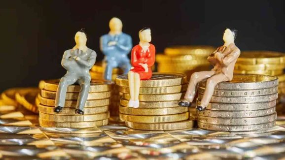 India Tops Global Wealth Growth: 50% Rise in Ultra-Rich by 2028