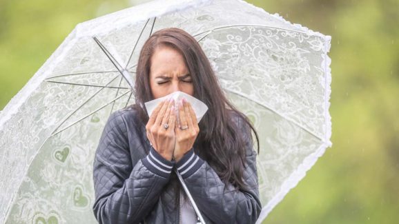 Top 5 common diseases caused by monsoon and how to stay healthy