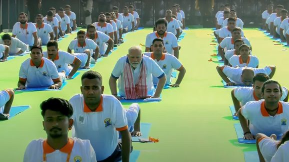 PM Modi Leads Yoga Day 2025 as Vizag Eyes World Record