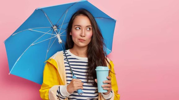 7 Must-Know Monsoon Hacks to Stay Dry and Healthy
