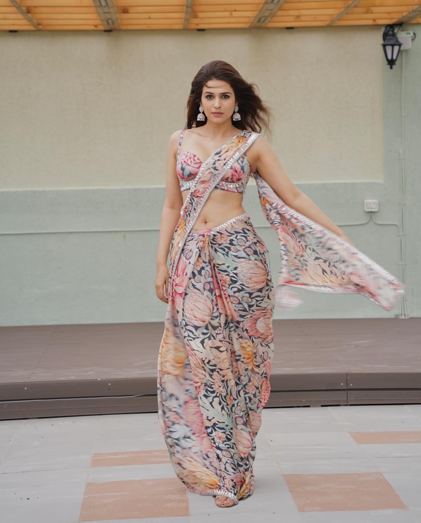 Shraddha Das Photo Gallery