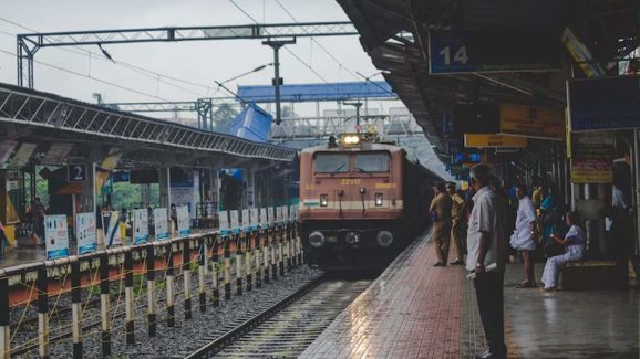IRCTC to Provide 50% Discount for Senior Citizens by 2025