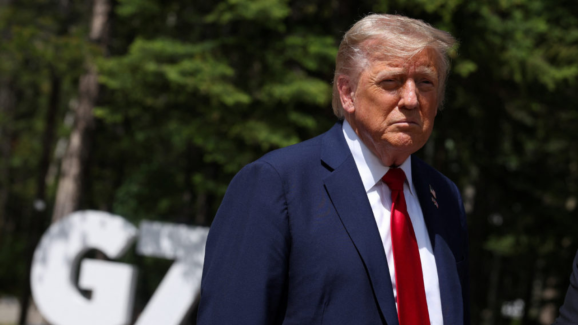 Donald Trump Urges Tehran Residents to Leave the City