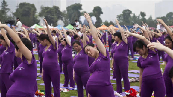 International Yoga Day 2025: Health Benefits of Practicing Yoga During Pregnancy