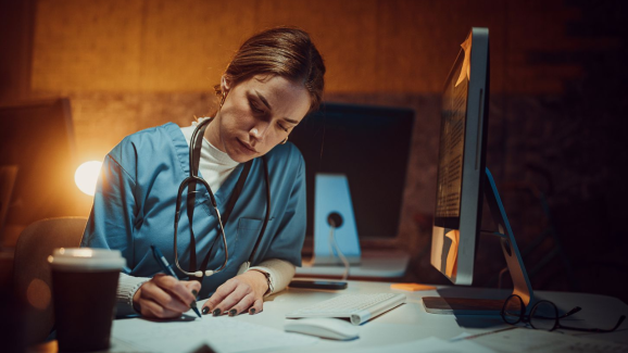 The Hidden Risks of Night Shifts for Women – Study Sheds Light