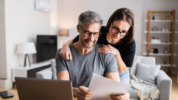 How Couples Can Save on Taxes: Exploring the Best Filing Options
