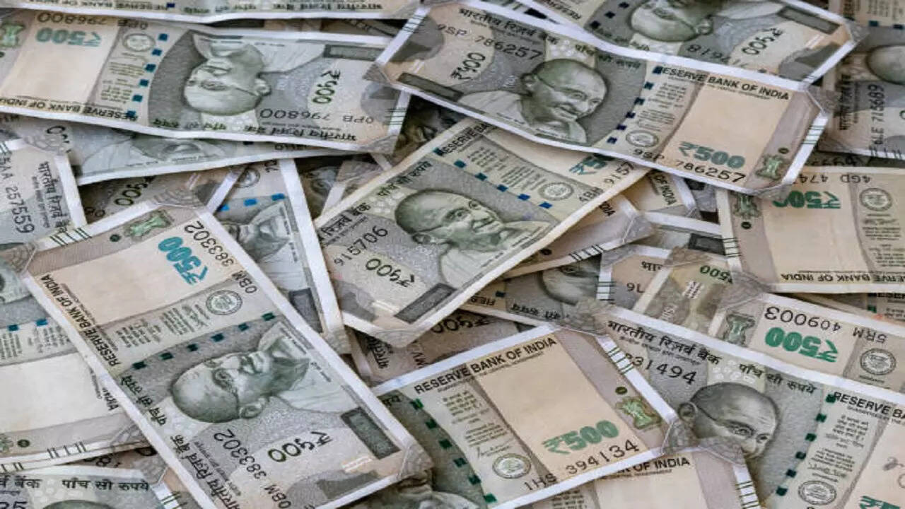 Fact Check: Is the Government Stopping Rs 500 Notes in ATMs?