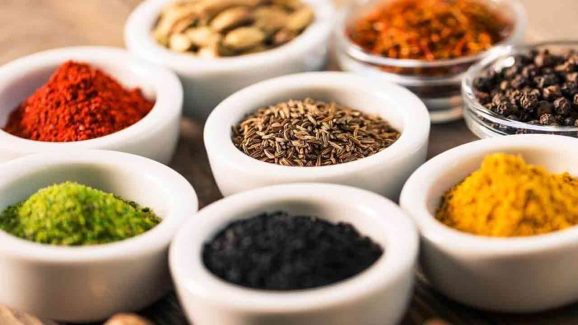 9 Herbs That Naturally Control Blood Sugar: How to Use Them in Right Way