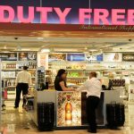 5 Clever Ways To Get Free Drinks, Beauty Samples At The Airport
