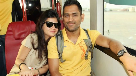 Sakshi’s Heartfelt Anniversary Post for MS Dhoni Goes Viral!