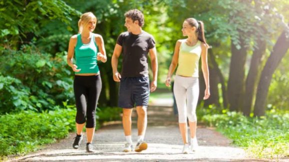 Walking Before or After Meals: Which Is Better for Your Weight Loss?
