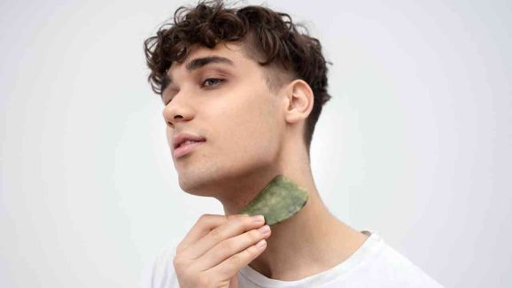 How to Reduce Neck Darkness Naturally at Home: 7 Easy Remedies