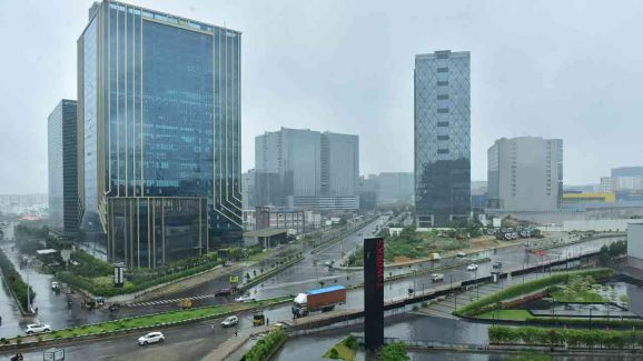 IMD Issues Red Alert for Telangana: List of High-Risk Districts for Next 72 Hours