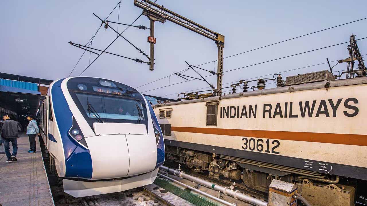 Indian Railways to Install CCTVs on All 74,000 Coaches, 15,000 Locomotives