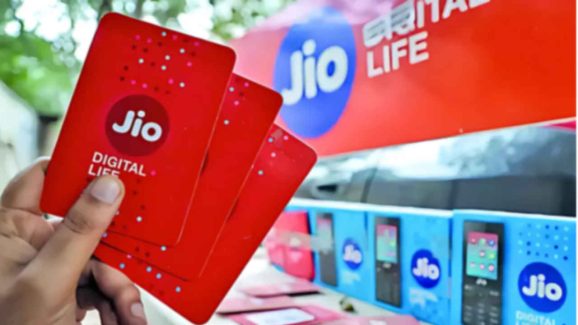 Best Jio OTT Recharge Plans for 2025: Top 4  Options Under 500