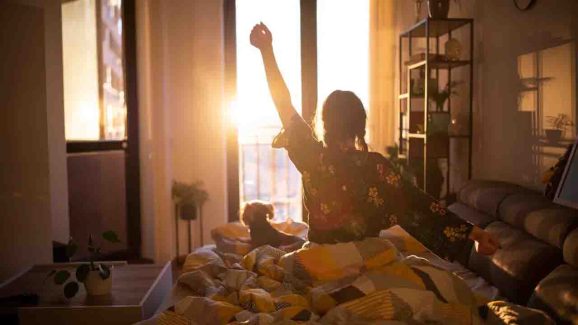 Life-Changing Benefits of Waking Up Early Before Sun by 6 AM