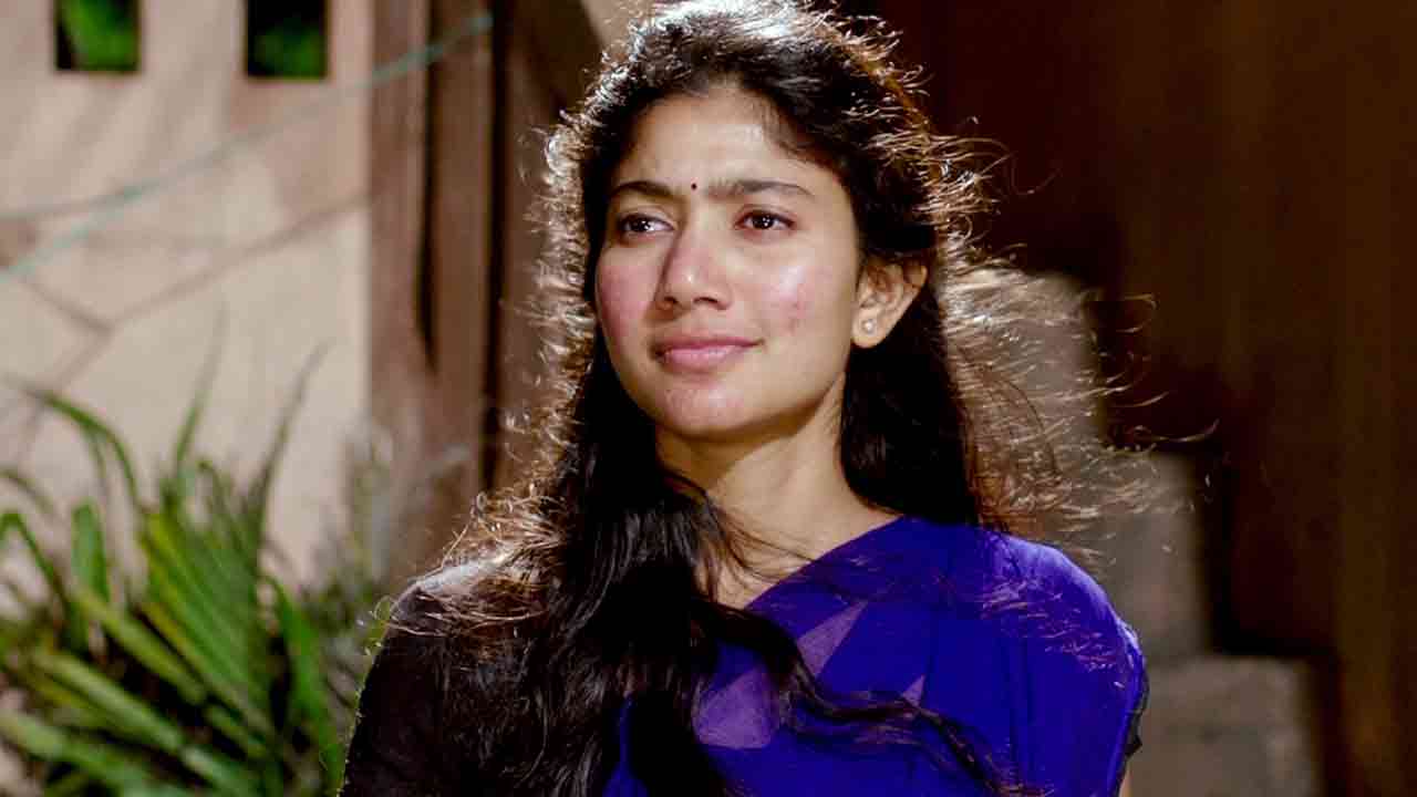Sai Pallavi in Ek Din: Top 5 Romantic Films She Nailed You Can’t Stop Watching