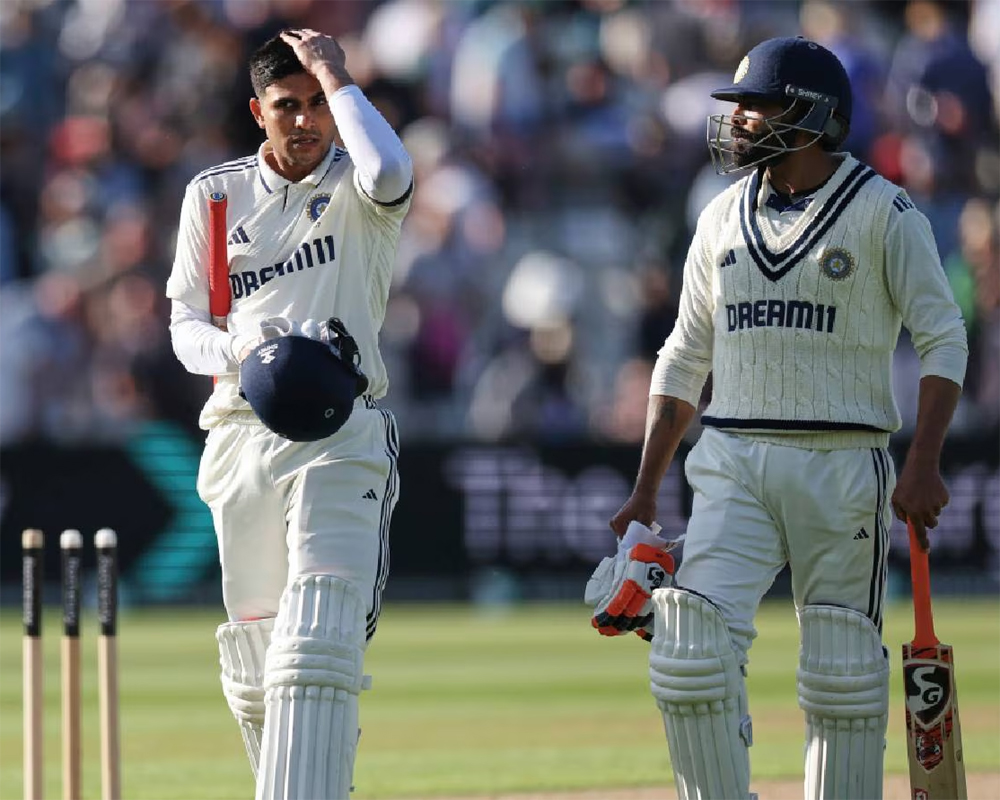 Jadeja Refuses Gill’s Call On Field – Fans Spot Tension After Viral Clip