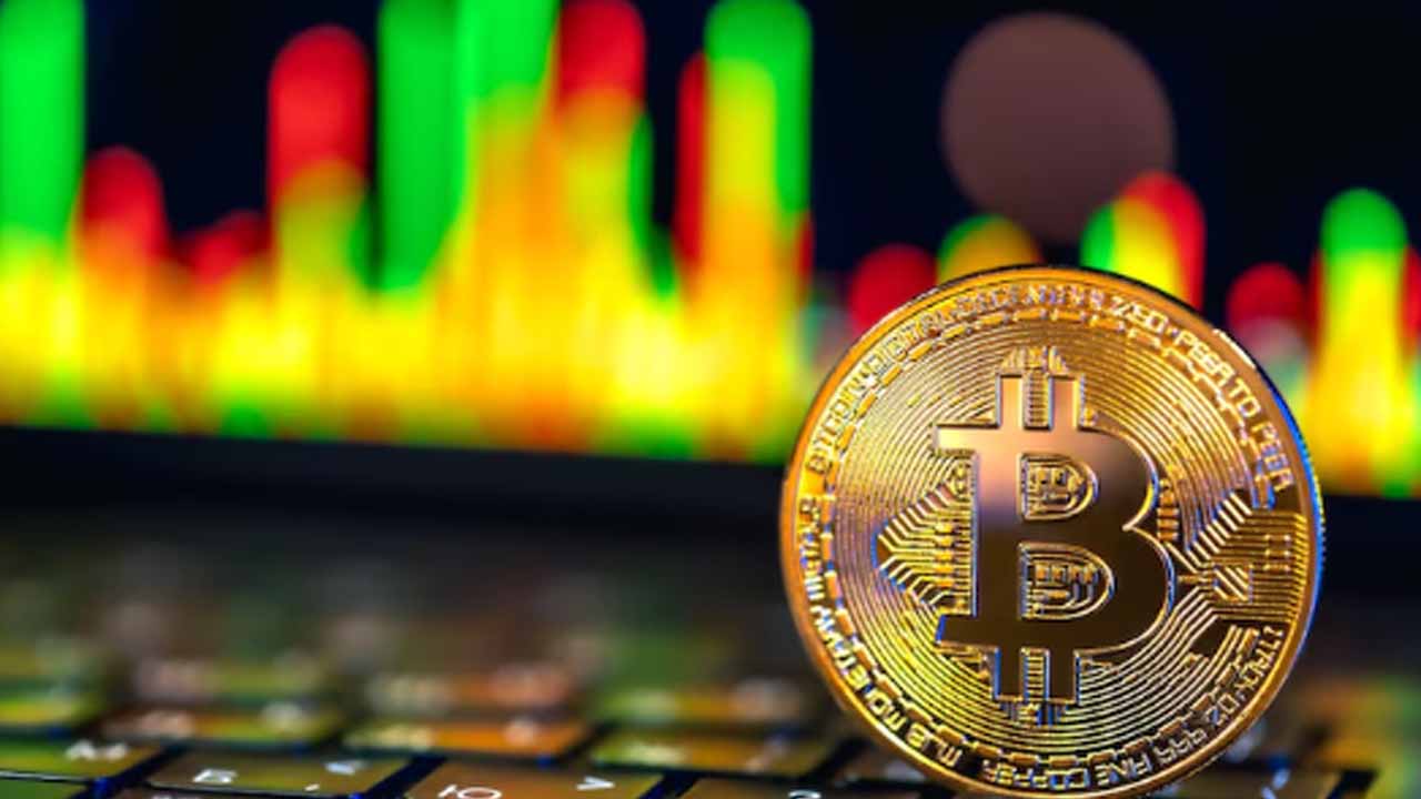Crypto Milestone: Bitcoin surges above $121,000 for the first time in history