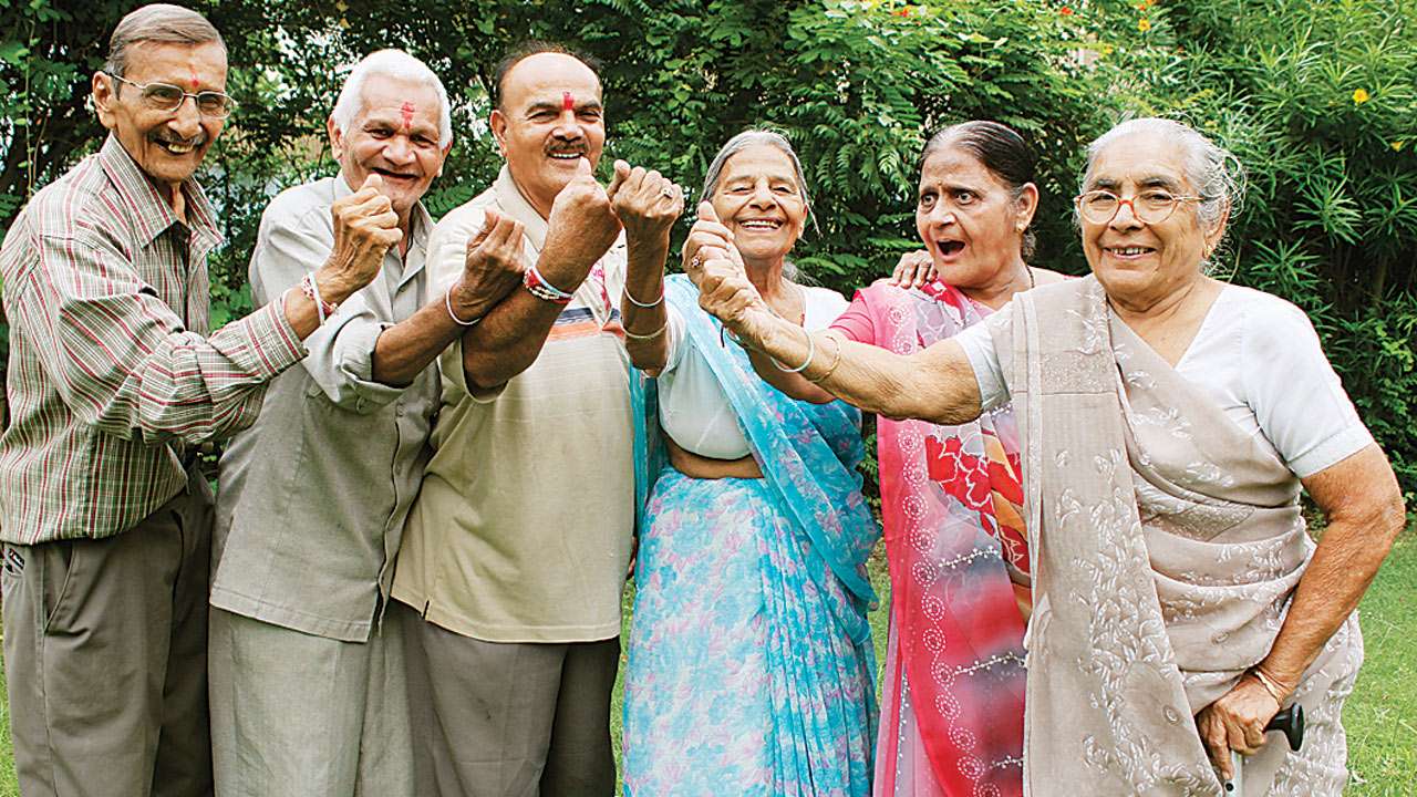 Central Govt Employees Can Now Take Up to 60 Days Leave to Care for Elderly Parents: Full Details