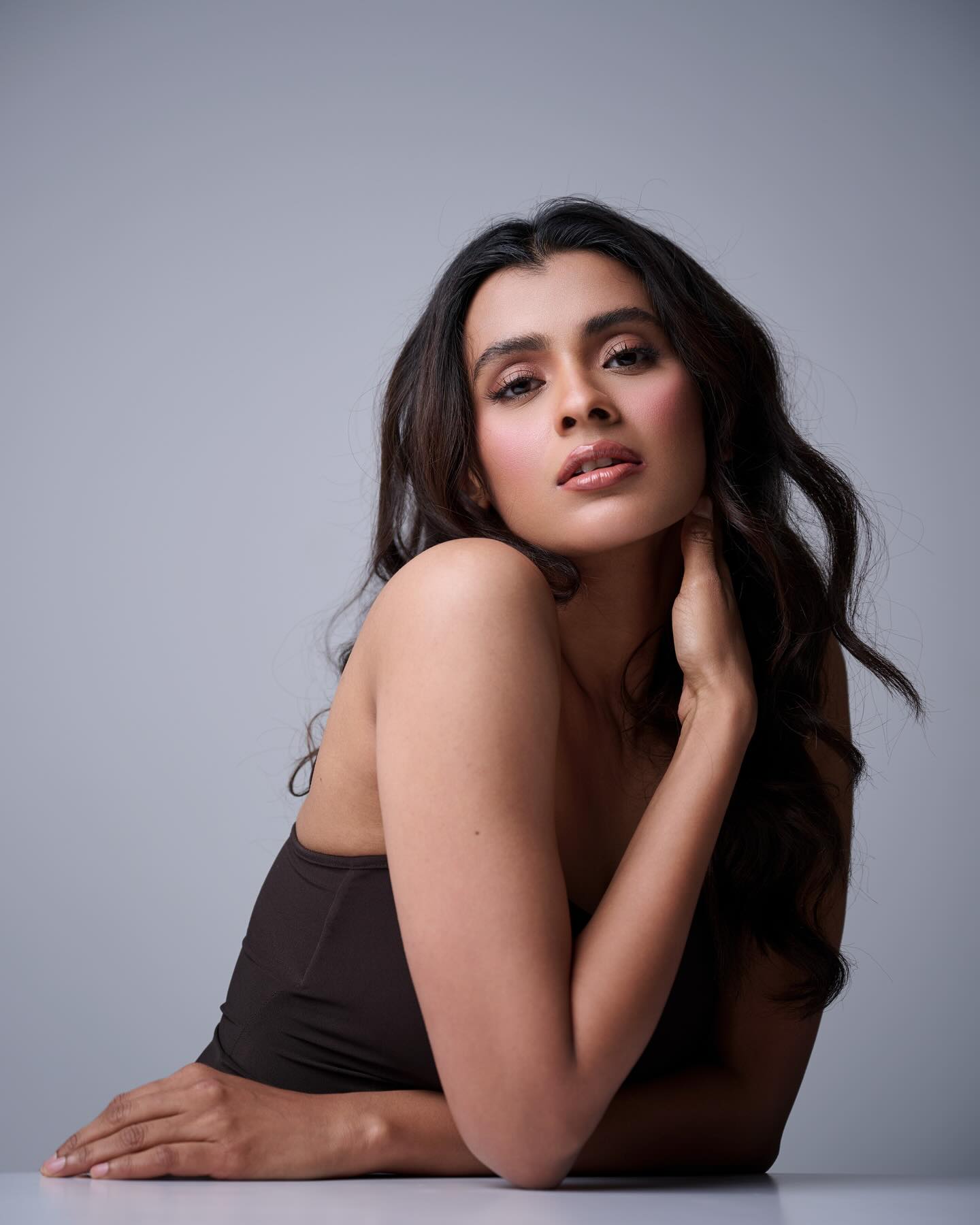 Hebah Patel Turns Heads in Black Ahead of Kumari 21F Re-Release