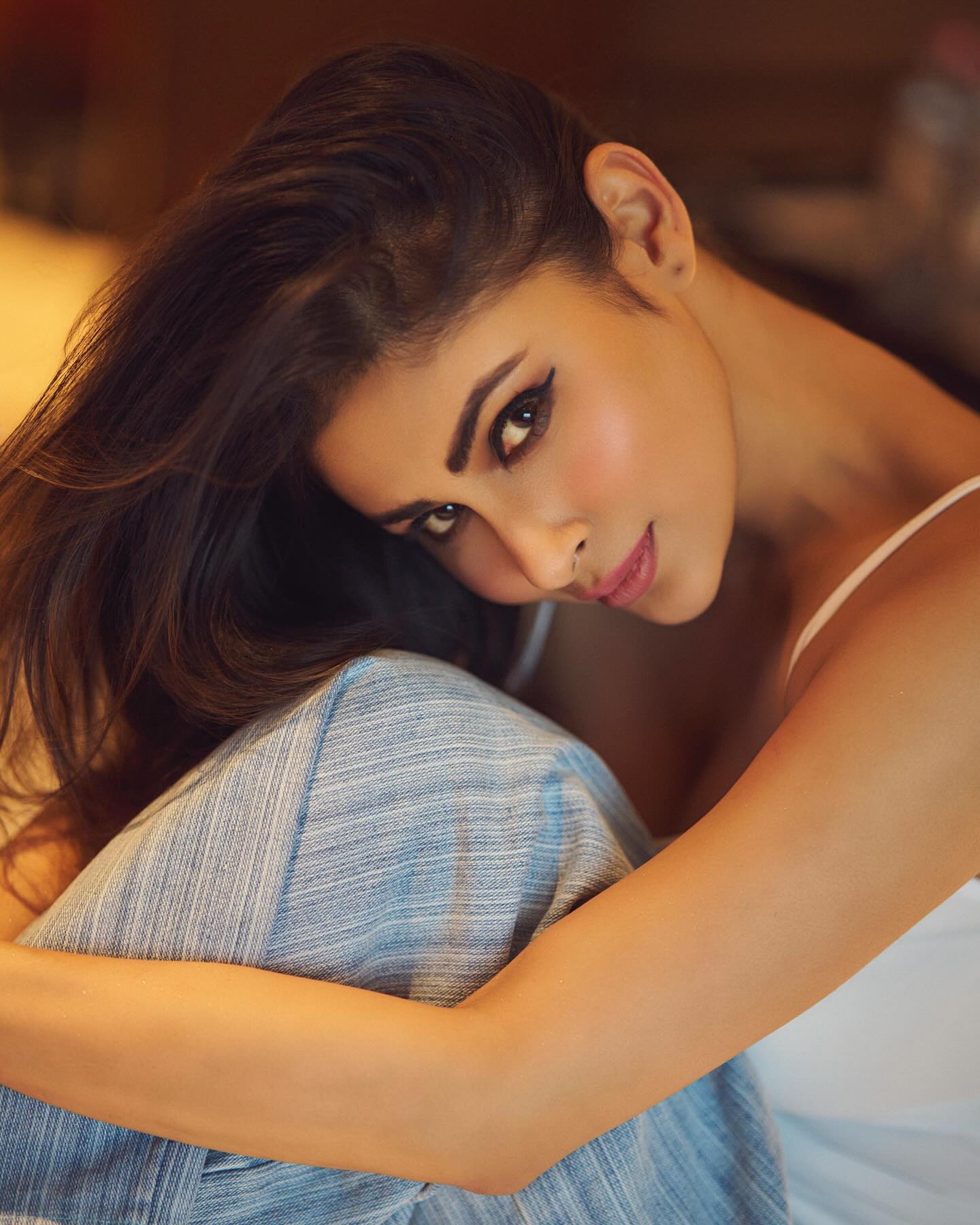 Mouni Roy Slays in Sunday Mood Pics: Fans Call Her Dream in Denim