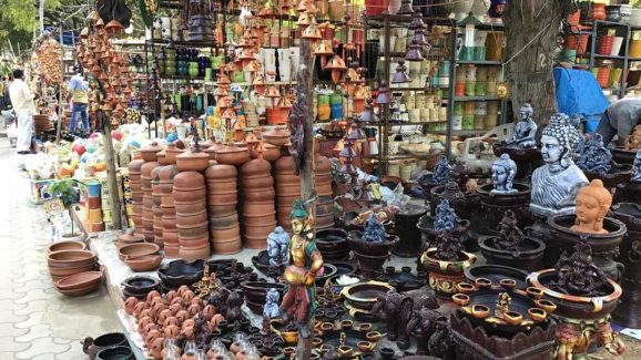 Hyderabad’s Top 5 Bazaars for a Perfect Weekend Shopping Spree