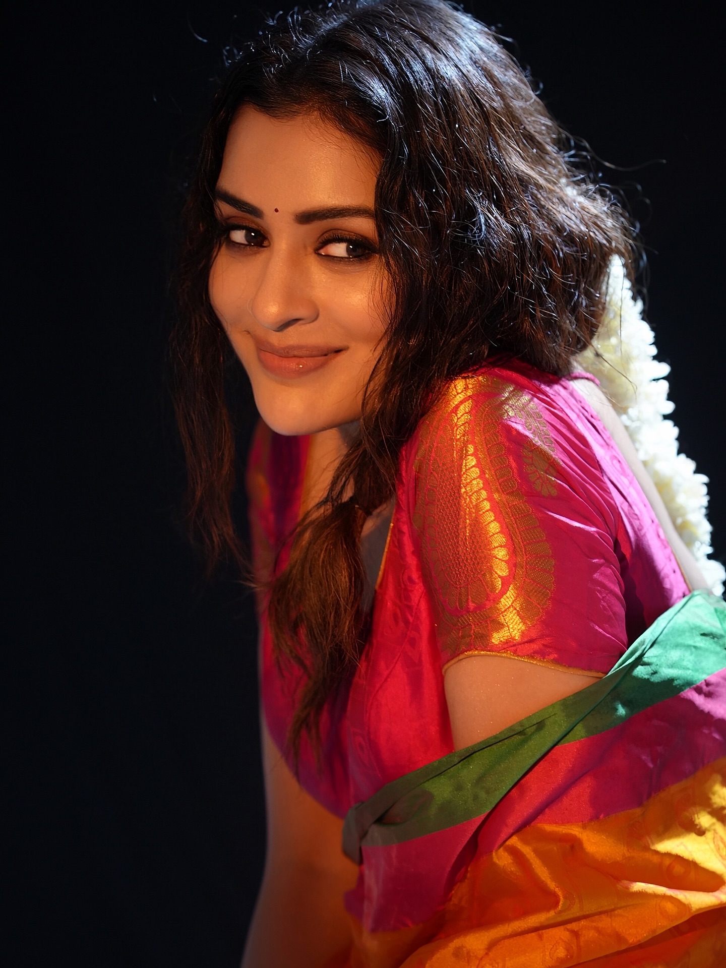 Payal Rajput’s Saree Style Goes Viral for All the Bold Reasons