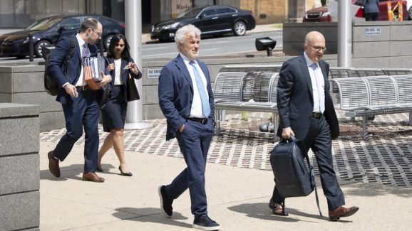 Meta CEO Zuckerberg to Testify in Landmark $8 Billion Facebook Privacy Case