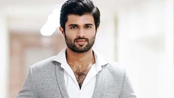 Vijay Deverakonda Hospitalised With Dengue: Future of Kingdom in Risk?