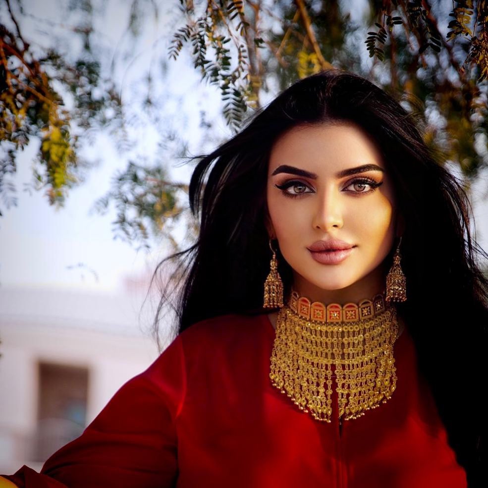 Sheikha Mahra Photogallery