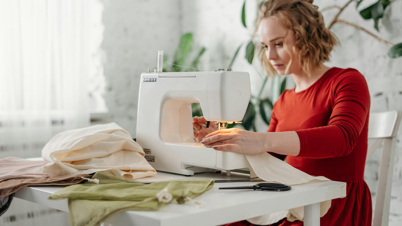 Business Ideas for Women: Earn ₹5000 by Working Just 2 Hrs a Day