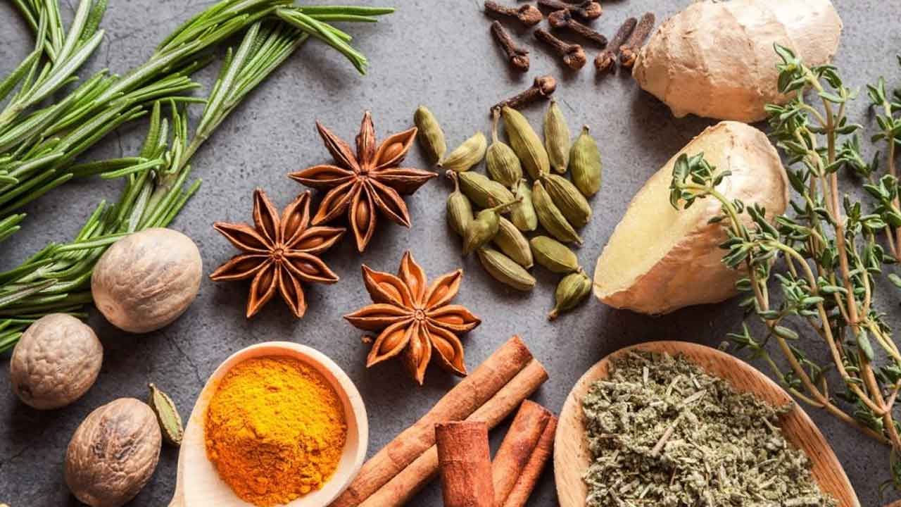 6 Powerful Herbs to Balance Blood Sugar Naturally: How to Use Them
