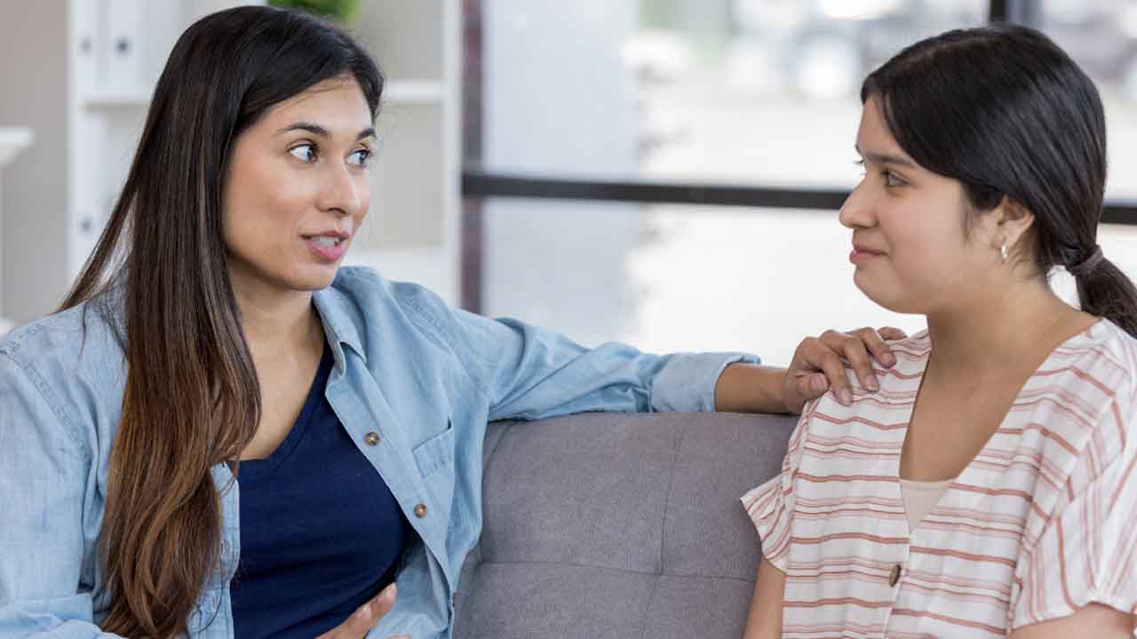 7 Boundaries One Should Always Set With Close Friends and Family