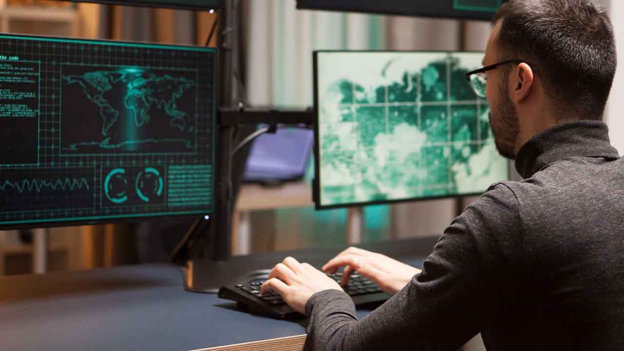 Top 7 Cybersecurity Courses for Beginners: Start Your Career Safely